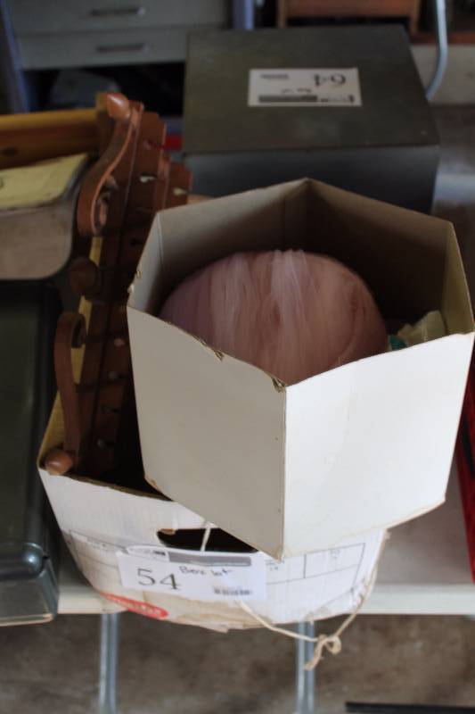 lot 54 image: Box Lot of Table Decorations, Womens Hat
