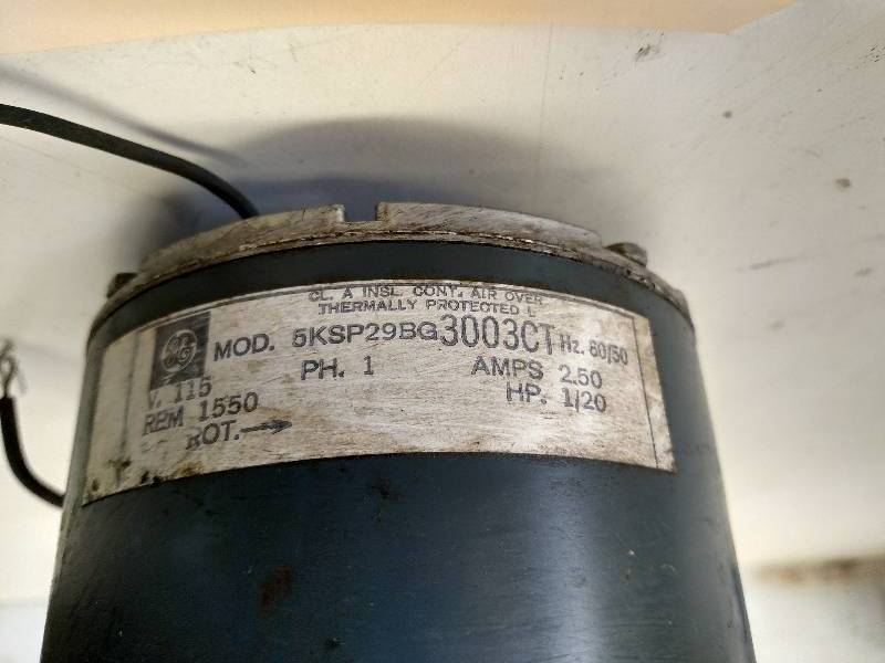 lot 54 image: GE 120 hp. Compressor Motor, 115v, 1 phase, N...