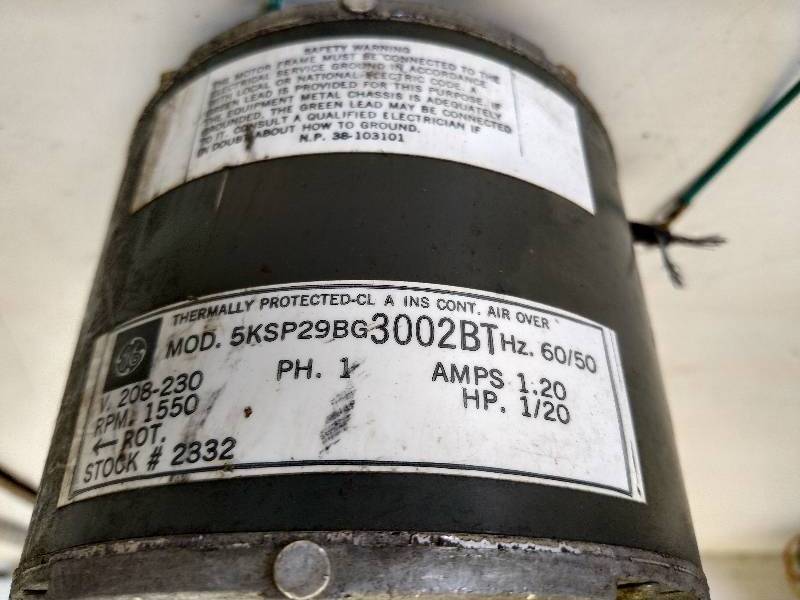 lot 63 image: GE 120 hp. Compressor Motor, 208-230v, 1 phas...