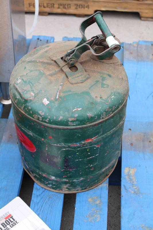 Gas CanSpring Bolts