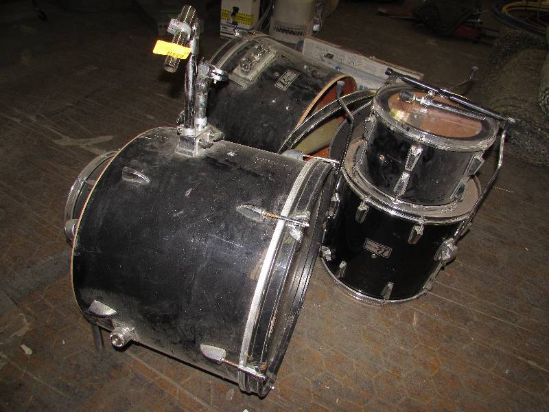 DRUMS