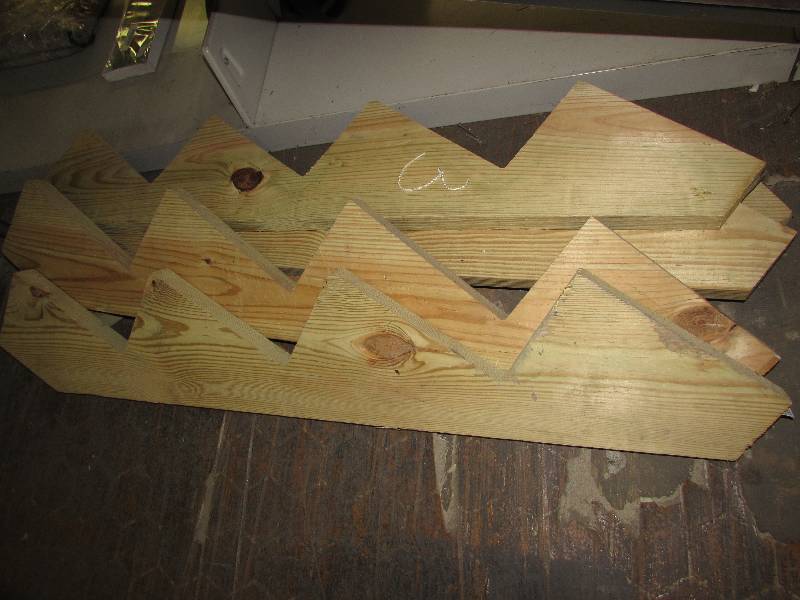 FIVE - 4 STEP STRINGERS, 28 HEIGHT