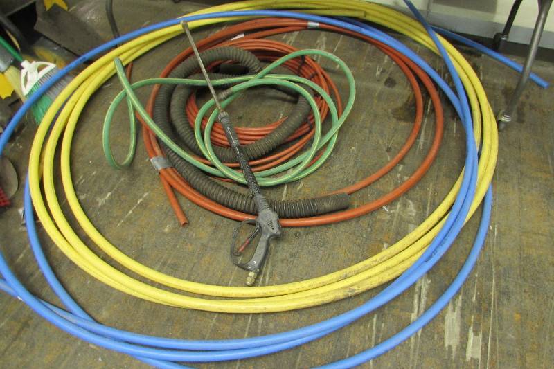 VARIOUS SIZES OF PIPE, SMALL HOSE AND PRESSURE WASHER NOZZLE
