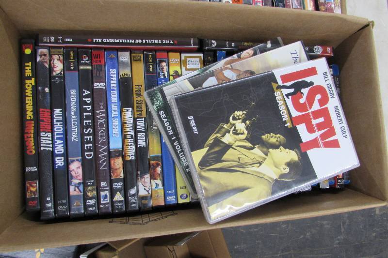 DVD MOVIES, SEE PICTURES FOR TITLES