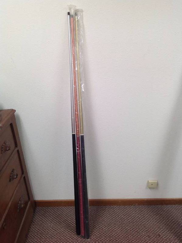 lot 3 image: Three New Pool Sticks