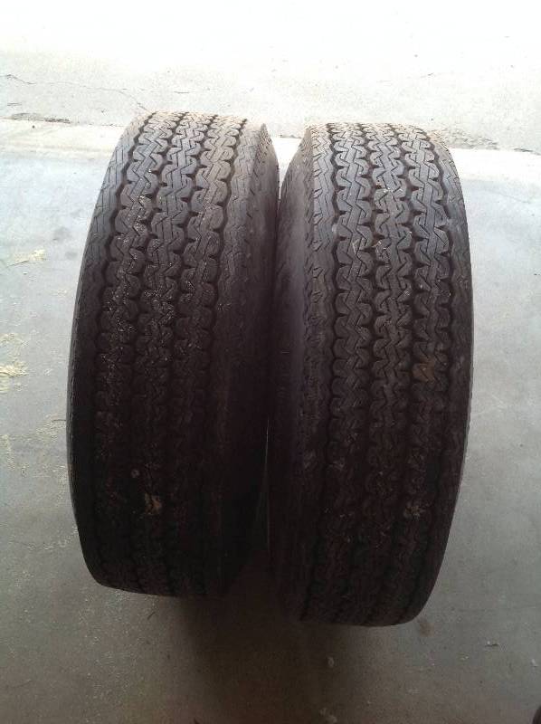 lot 21 image: 2 Winter Tires L78-15 Duralon DS Premium