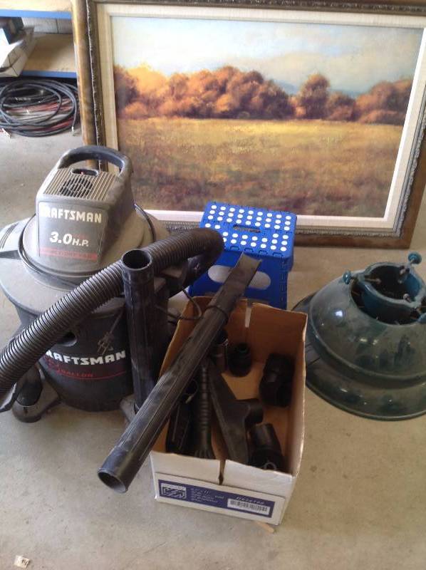 lot 35 image: Craftsman 3 HP WetDry Vacuum and misc