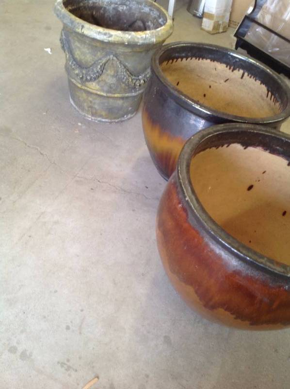 lot 36 image: 3 large pots