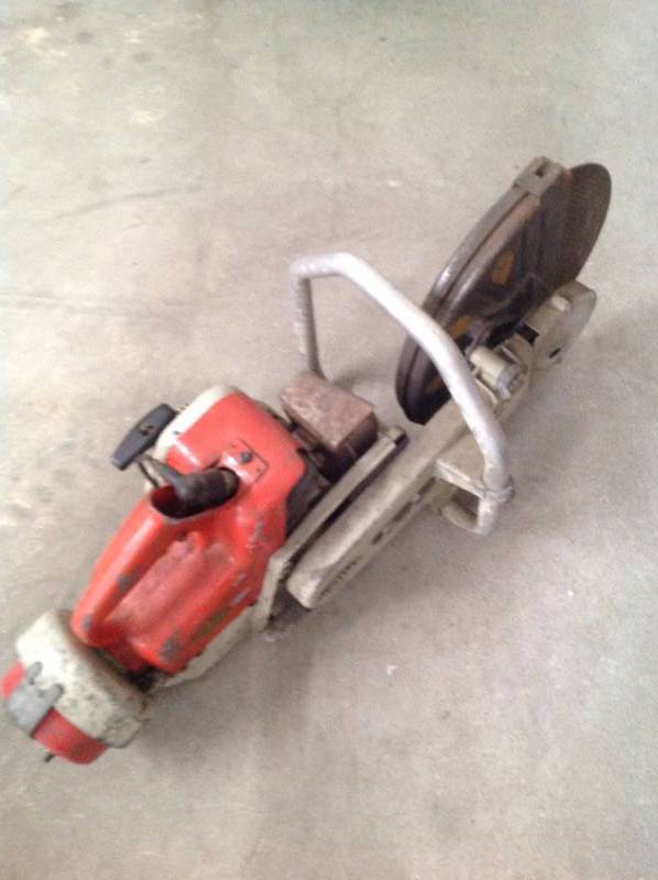 lot 72 image: Stihl gas Chop saw 12