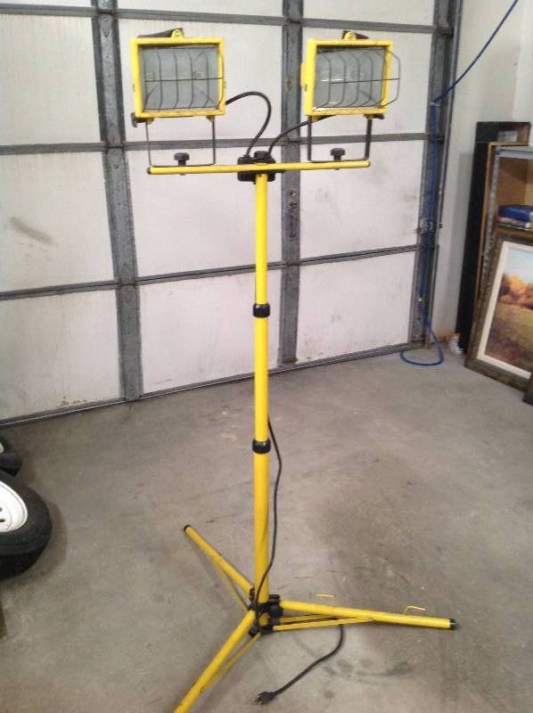 lot 79 image: ShopWork Light