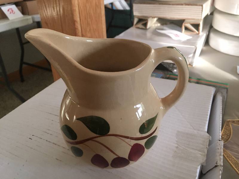 Vintage Watt USA 15 Cream Pitcher