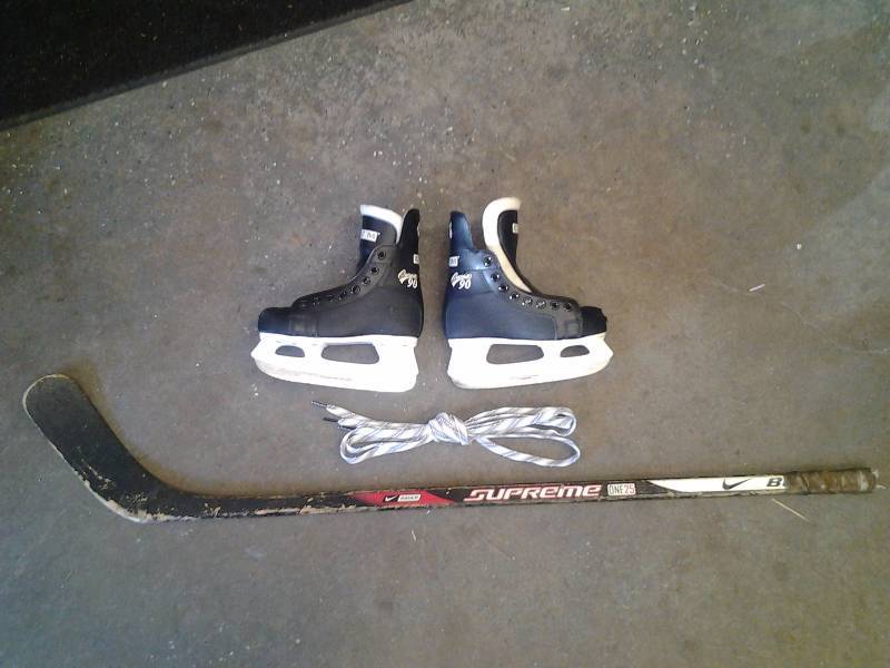 CCM Champion 90 Hockey Skates Youth Size 12 With Bauer One 25 Hockey Stick