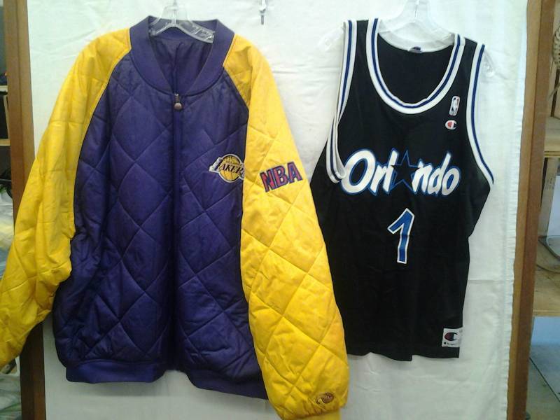 NBA Jersey Orlando #1 Hardaway Size 44, LA Lakers Reversible Jacket Size 5X