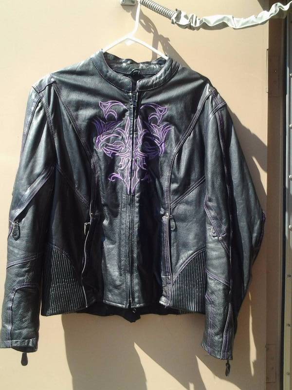 Ladies Size XL Leather Riding Jacket With Purple Embroidery
