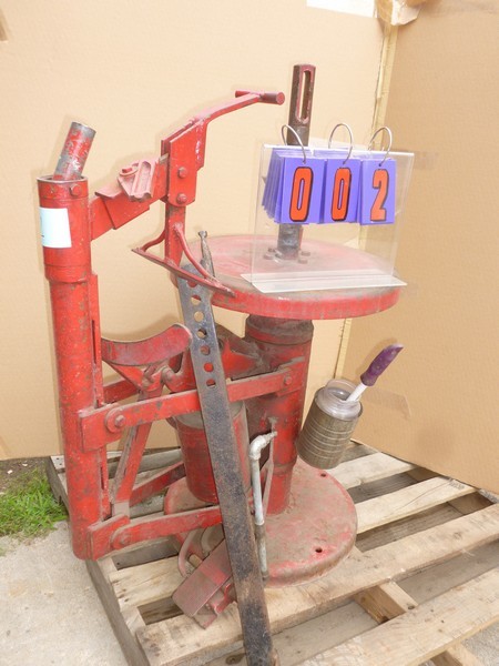 SnS auctions # 276 Fall equipment & misc.