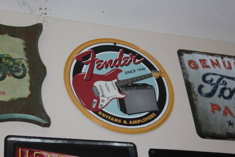 lot 88 image: Fender Amp Metal Sign