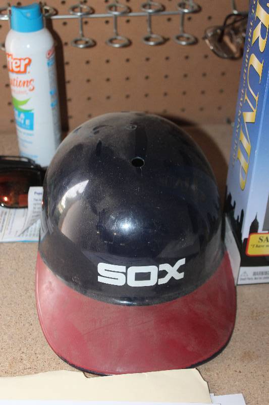 lot 135 image: White Sox Plastic Batting Cap