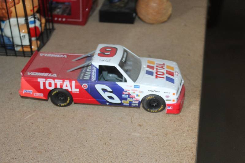 lot 137 image: Racing Champions Total #6 124 Racing Truck