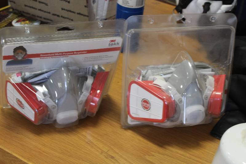 lot 146 image: Lot of (2) 3M Respirators