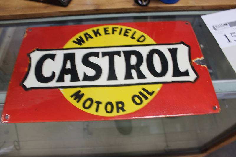 lot 160 image: Wakefield Castrol Motor Oil Metal Sign