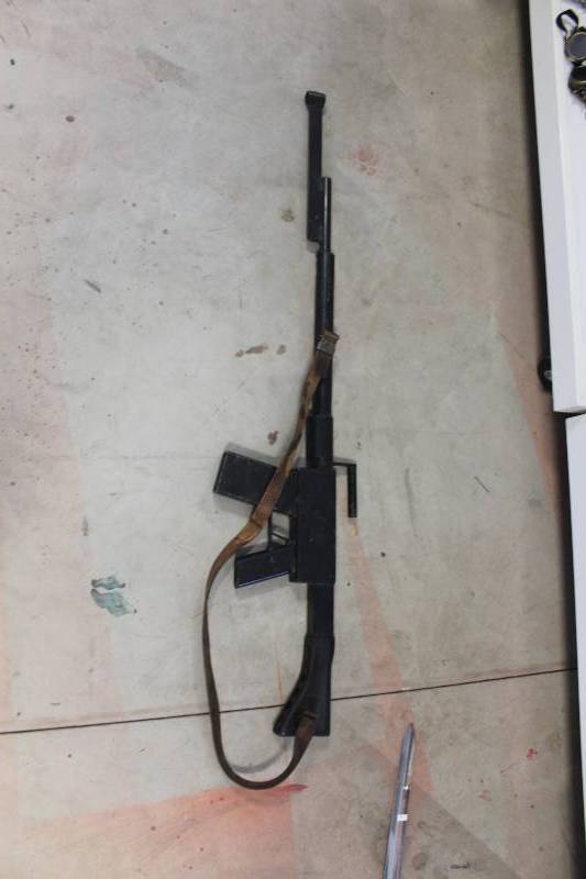 lot 267 image: M-16 Replica Rifle