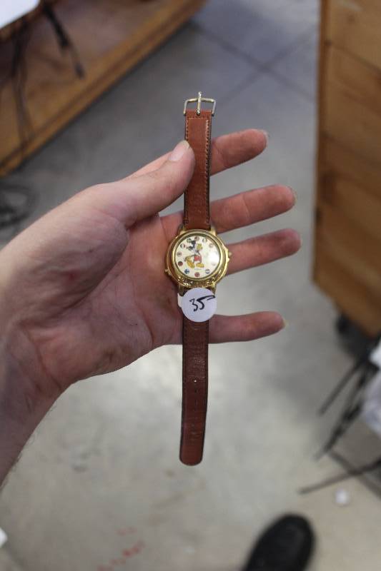 lot 292 image: Mickey Mouse Wrist Watch w Brown Band