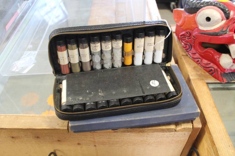 lot 299 image: Self Salesman Sample Bag