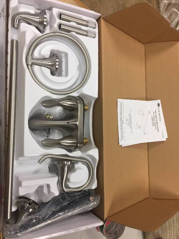 Glacier Bay Constructor 4 in. Centerset 2-Handle Bathroom Faucet and Bath open box never used