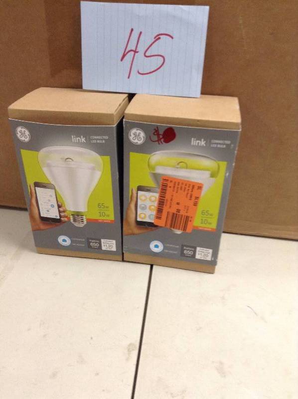 Lot of 2 led bulbs