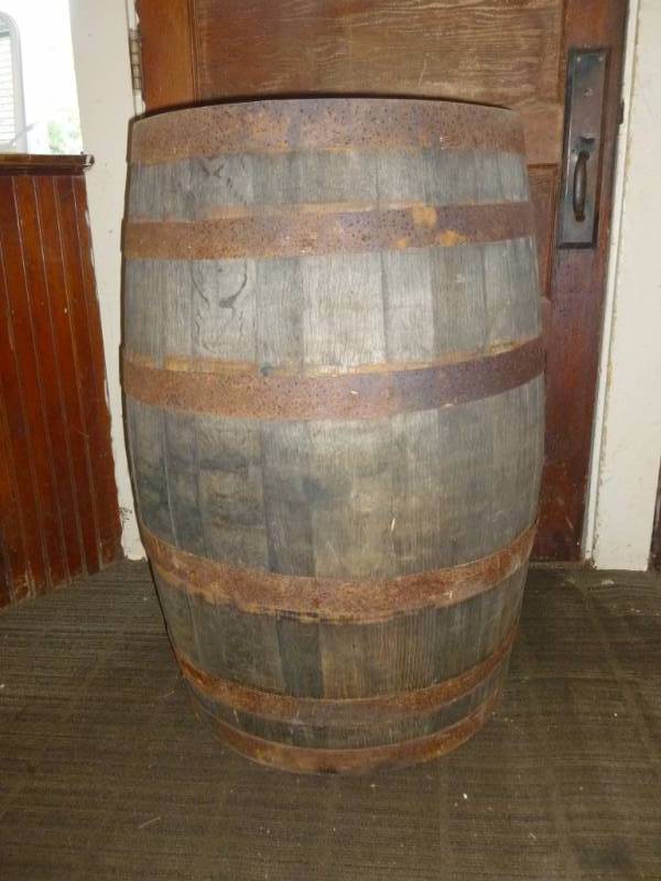 lot 4 image: Vintage Whiskey Barrel