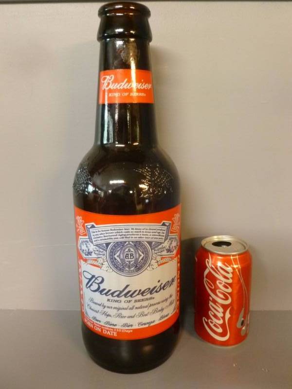 lot 10 image: Beer Collectible