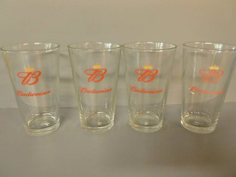 lot 13 image: Beer Collectible