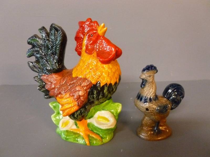 lot 34 image: Chicken Decoration