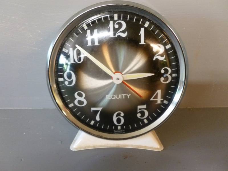 lot 83 image: Alarm Clock