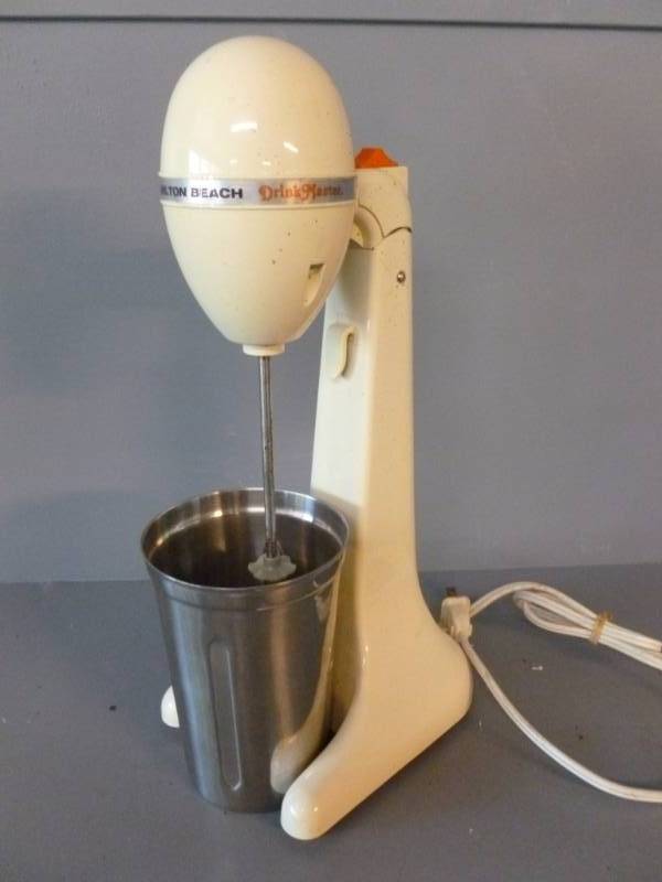lot 104 image: Drink Mixer