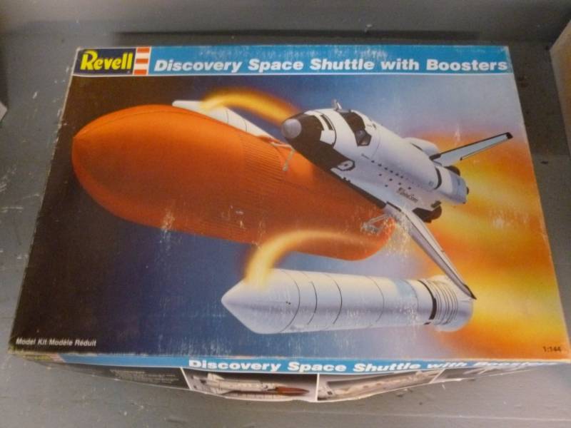lot 121 image: Model Kit