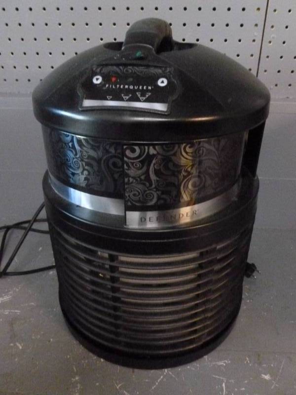 lot 127 image: Filter Queen Air Purifier
