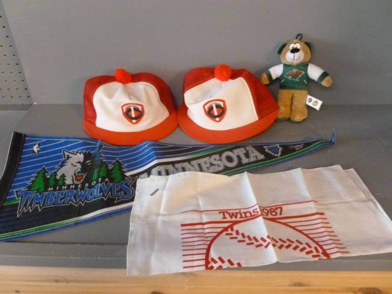 lot 149 image: Sports Collectible