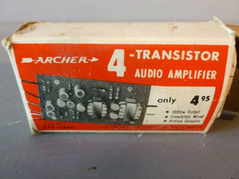 lot 160 image: Vintage Electronics
