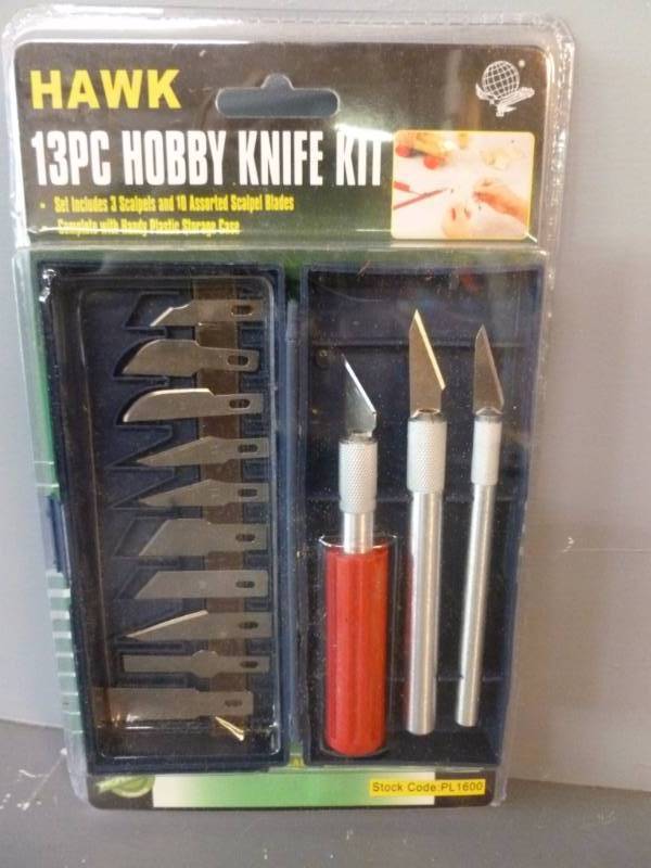 lot 161 image: Knife Set