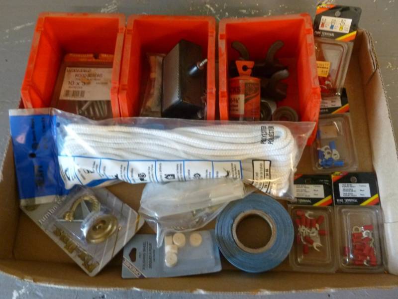 lot 163 image: Handyman Items
