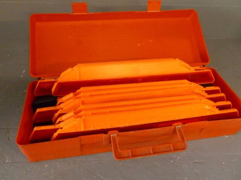 lot 174 image: Emergency Reflector Kit