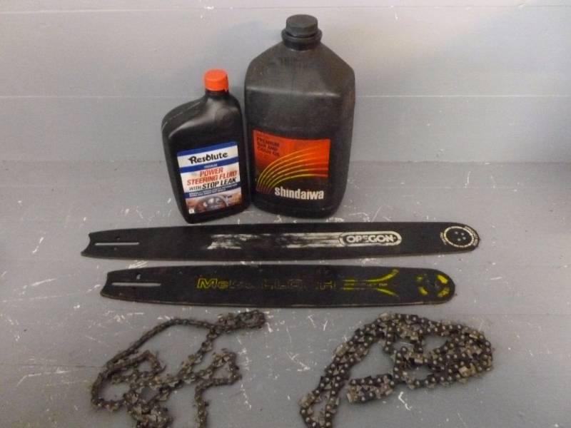 lot 187 image: Chain Saw Items