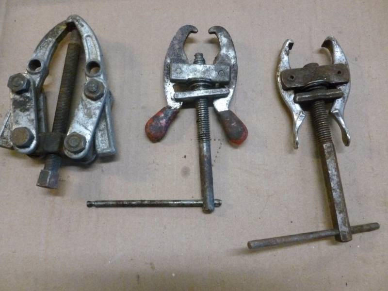 lot 208 image: Tools