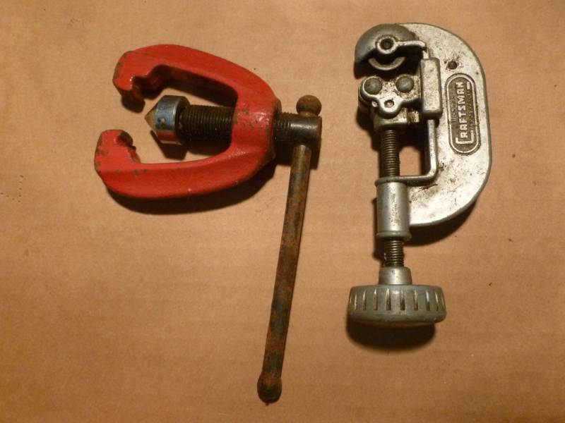 lot 233 image: Plumbing Tools