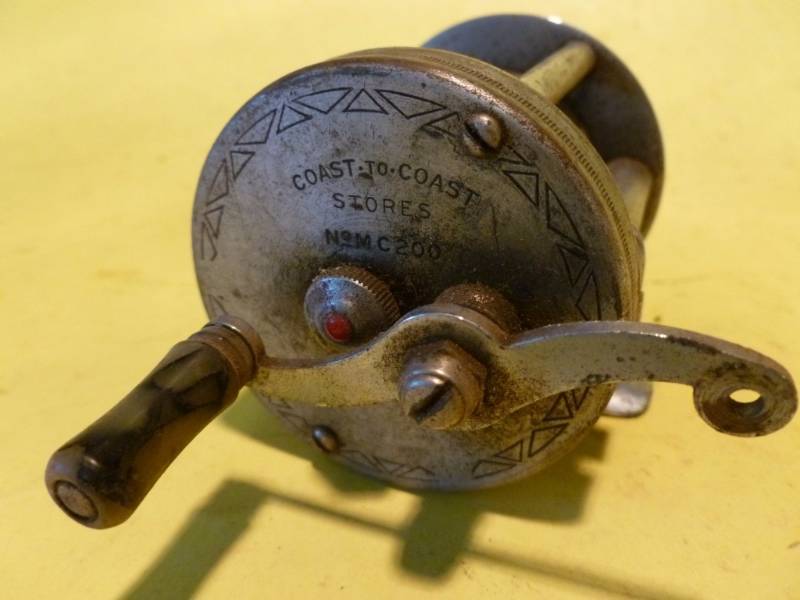 lot 253 image: Vintage Fishing Reel