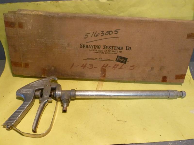 lot 261 image: Spraying Wand