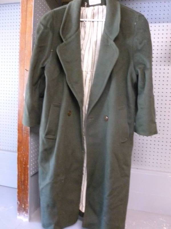 lot 276 image: Ladies Wool Coat