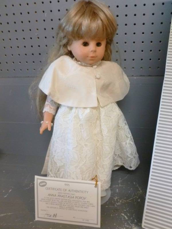 lot 291 image: Gotz German Doll