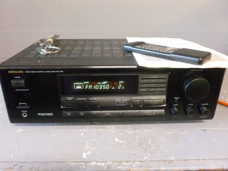 lot 337 image: Onkyo Amp